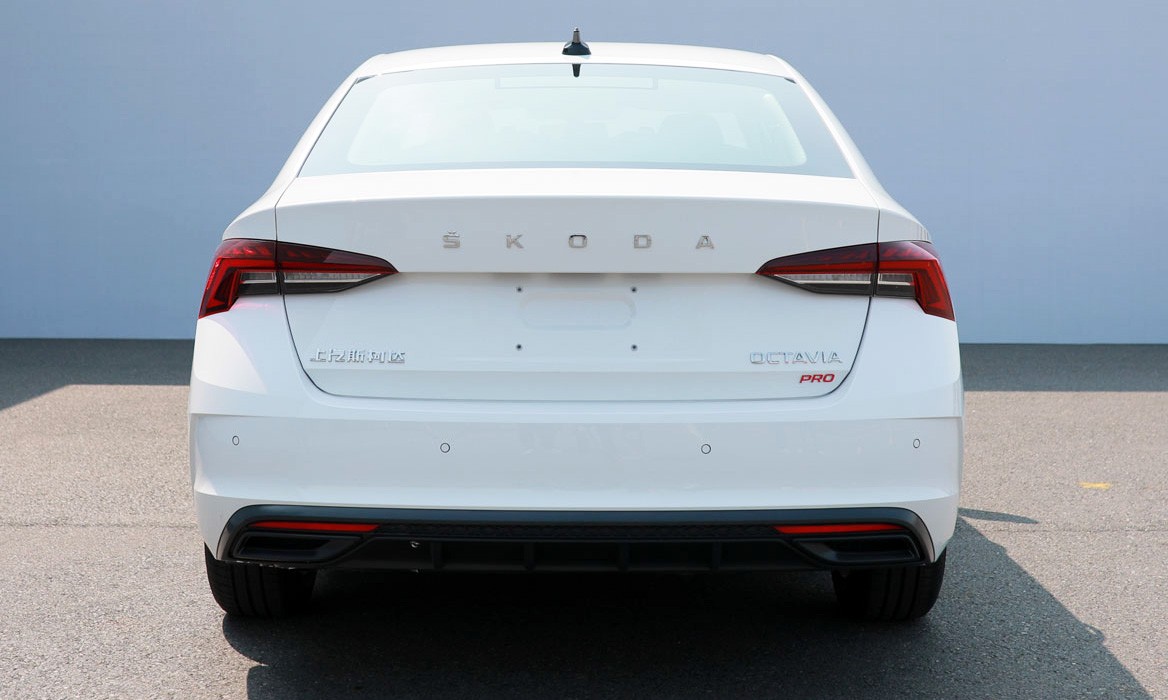 На подходе длиннобазная Skoda Octavia Pro На подходе длиннобазная Skoda Octavia Pro