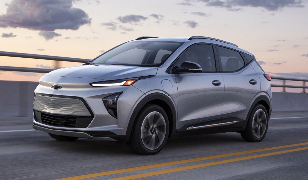 Двойной дебют: обновленный Chevrolet Bolt EV и паркетник Bolt EUV