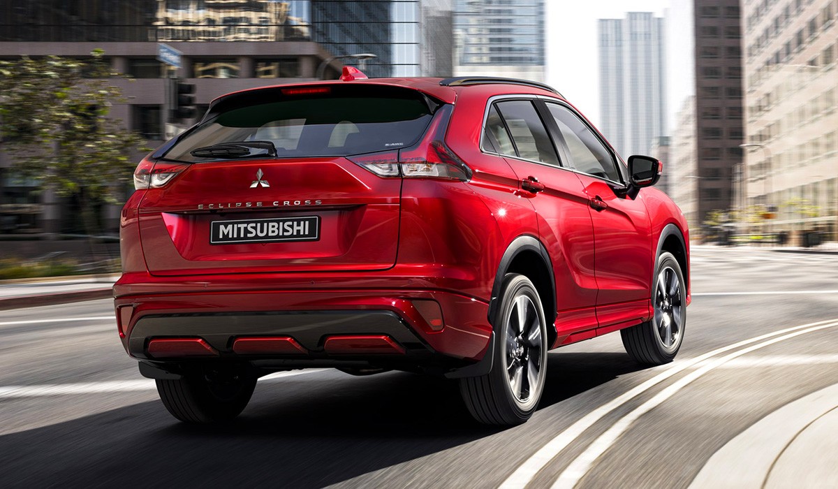 Обновленный Mitsubishi Eclipse Cross: цены в России