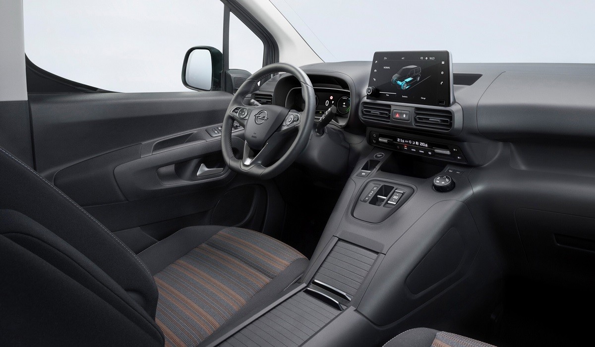 Электрический Opel Combo-e: представлена пассажирская версия Электрический Opel Combo-e: представлена пассажирская версия