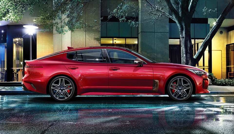 Обновленный лифтбек Kia Stinger: цены в России