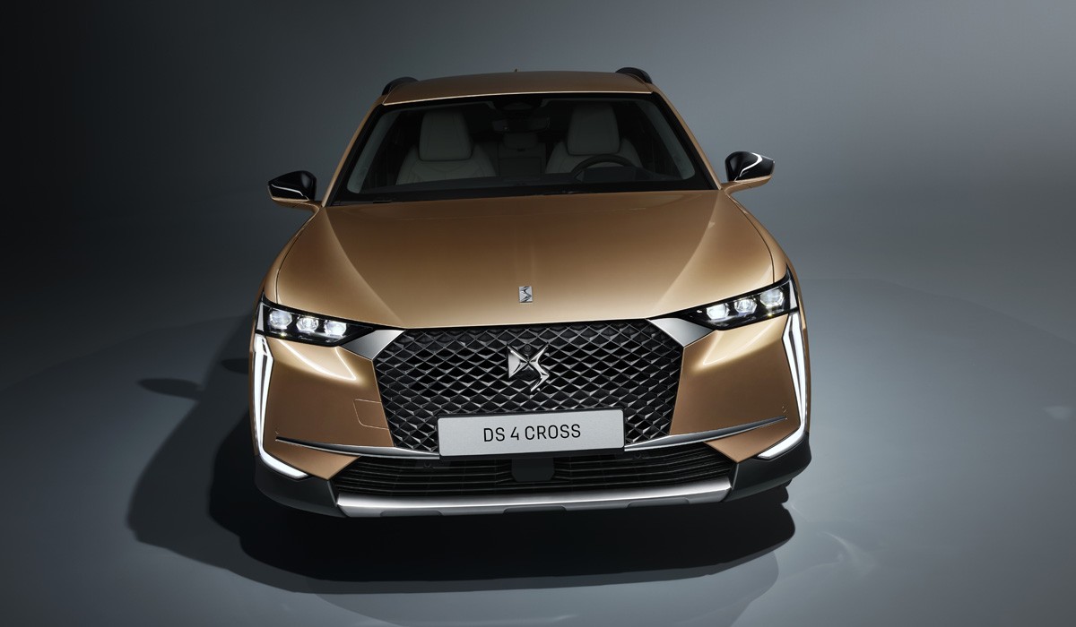 Представлен хэтчбек DS 4 второго поколения Представлен хэтчбек DS 4 второго поколения