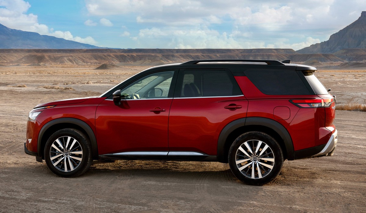 Представлен кроссовер Nissan Pathfinder нового поколения: ждем в России Представлен кроссовер Nissan Pathfinder нового поколения: ждем в России