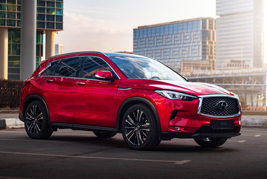 Кроссовер Infinit QX50 слегка доработан: новые цены Кроссовер Infinit QX50 слегка доработан: новые цены