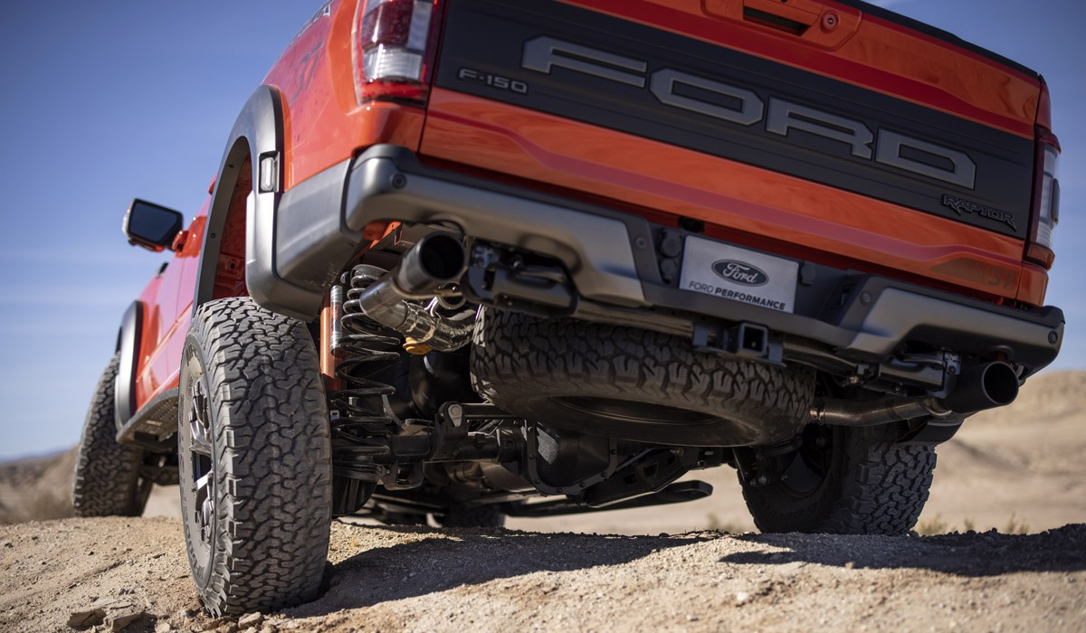 Новый Ford F-150 Raptor: пока только V6, но V8 на подходе! Новый Ford F-150 Raptor: пока только V6, но V8 на подходе!