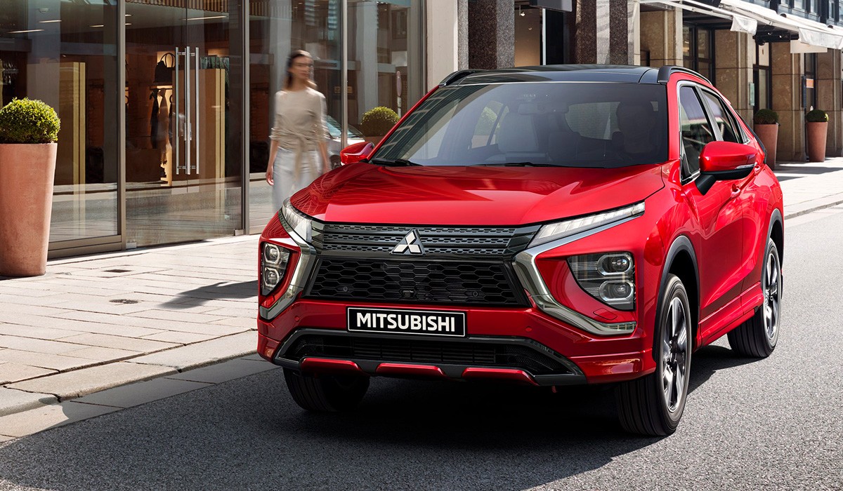 Обновленный Mitsubishi Eclipse Cross: цены в России
