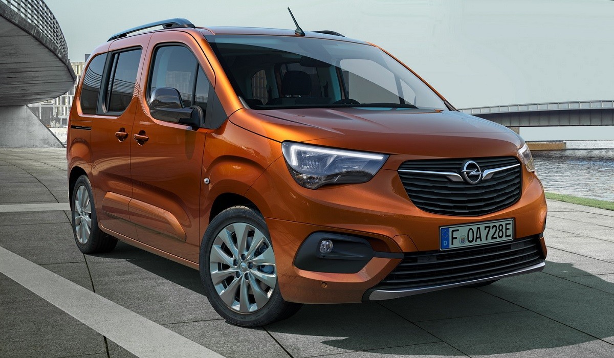 Электрический Opel Combo-e: представлена пассажирская версия Электрический Opel Combo-e: представлена пассажирская версия