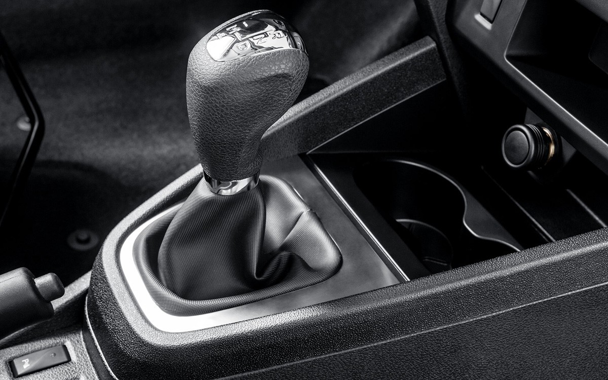 Лада XRAY: новая версия с «роботом» Лада XRAY: новая версия с «роботом»