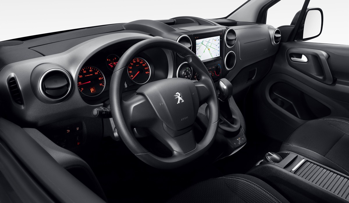 Пассажирский Peugeot Partner Crossway для России: цены Пассажирский Peugeot Partner Crossway для России: цены