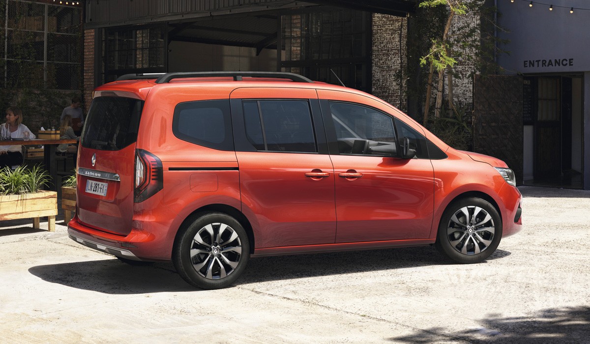 Представлен пассажирский Renault Kangoo нового поколения Представлен пассажирский Renault Kangoo нового поколения