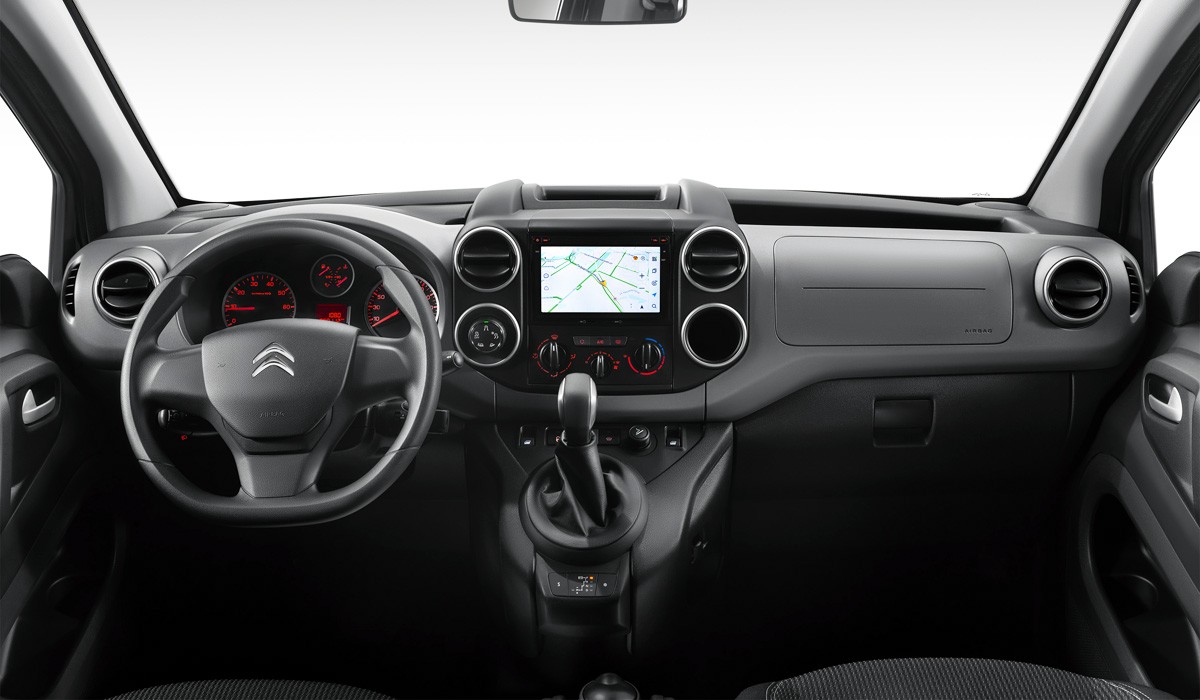 Пассажирский Citroen Berlingo вернулся в Россию: объявлены цены Пассажирский Citroen Berlingo вернулся в Россию: объявлены цены