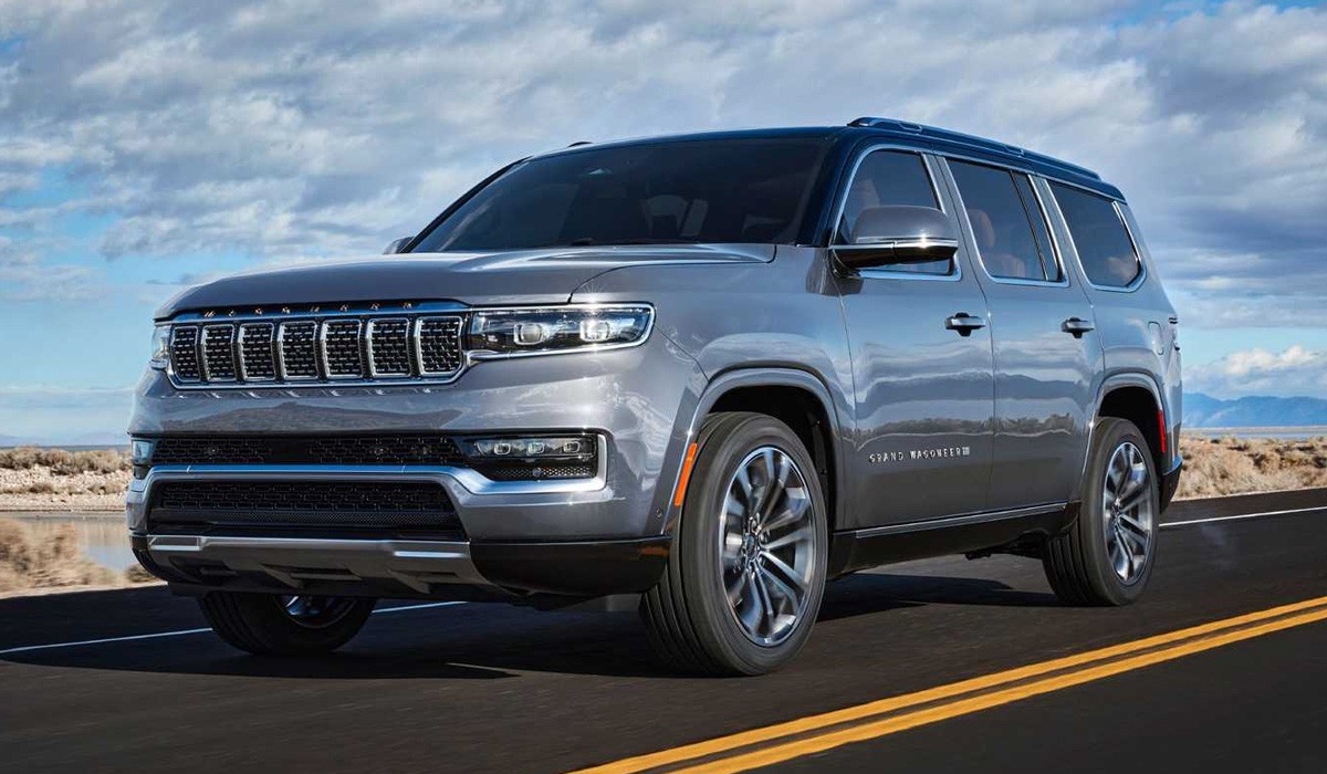 Представлены серийные Jeep Wagoneer и Grand Wagoneer