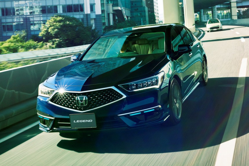Honda вывела на рынок первый серийный автопилот третьего уровня Honda вывела на рынок первый серийный автопилот третьего уровня