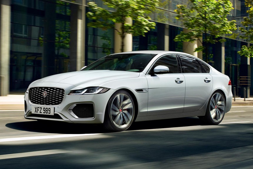 Обновленный Jaguar XF: объявлены цены в России