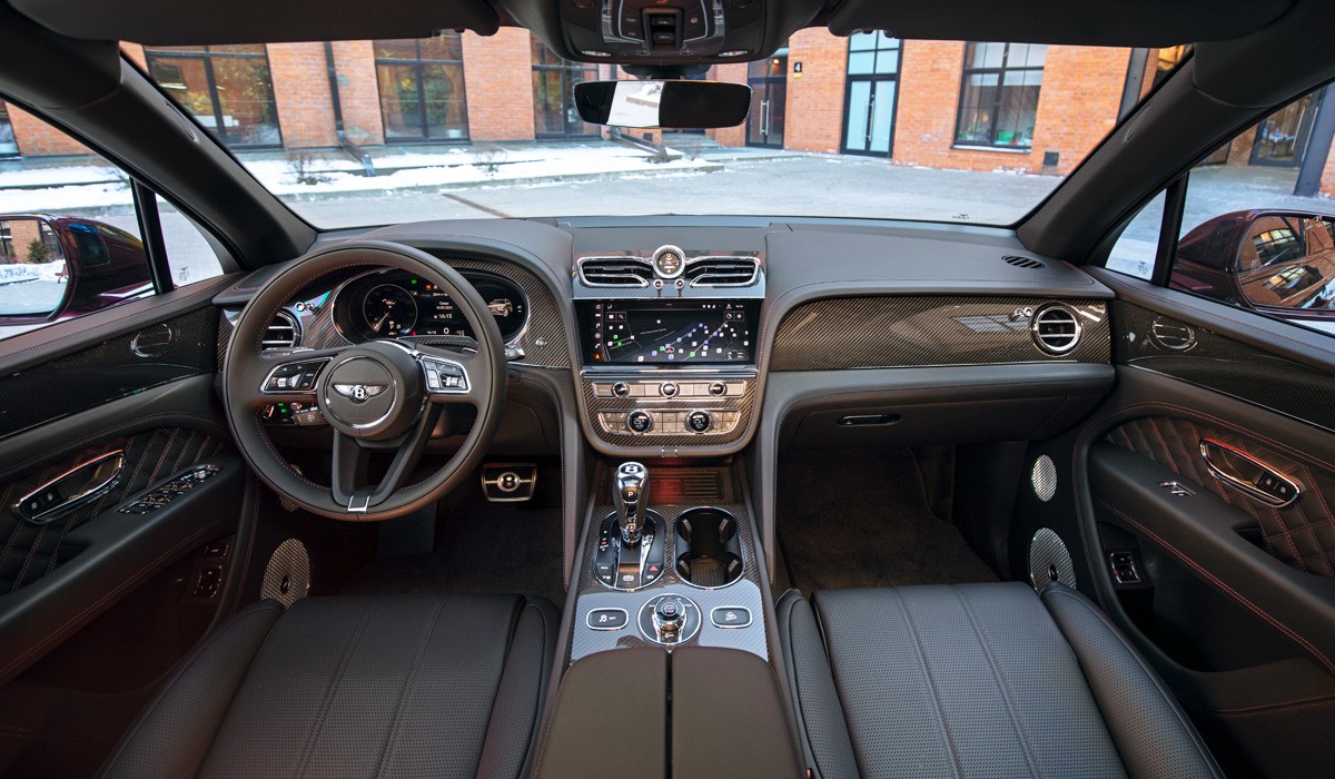 До России добрались обновленные кроссоверы Bentley Bentayga