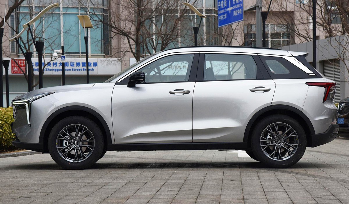 Паркетник FAW Bestune T55 завершил формирование гаммы Паркетник FAW Bestune T55 завершил формирование гаммы