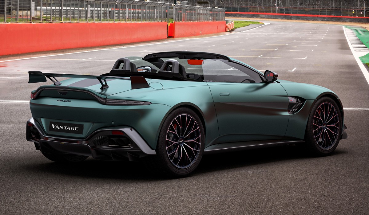 Новый Aston Martin Vantage F1 Edition: по стопам сейфти-кара Новый Aston Martin Vantage F1 Edition: по стопам сейфти-кара