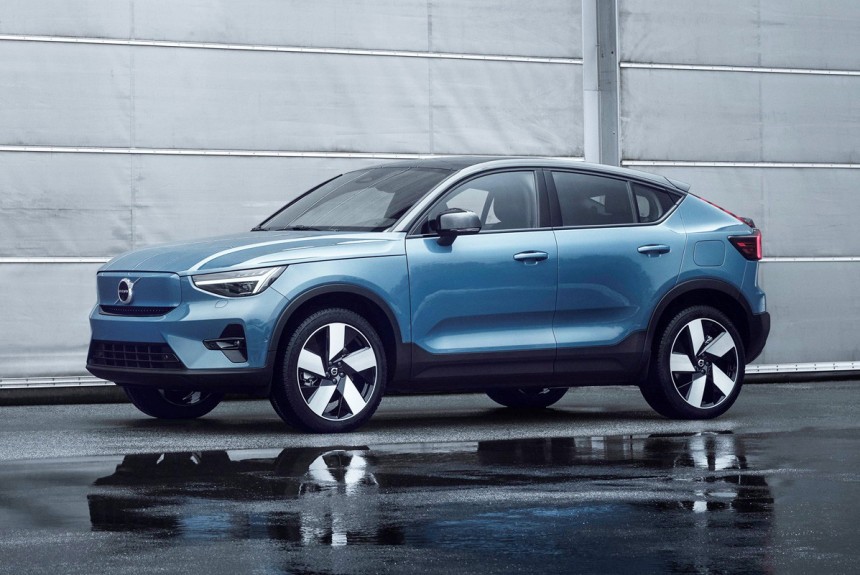 Представлен купеобразный кроссовер Volvo C40 Представлен купеобразный кроссовер Volvo C40