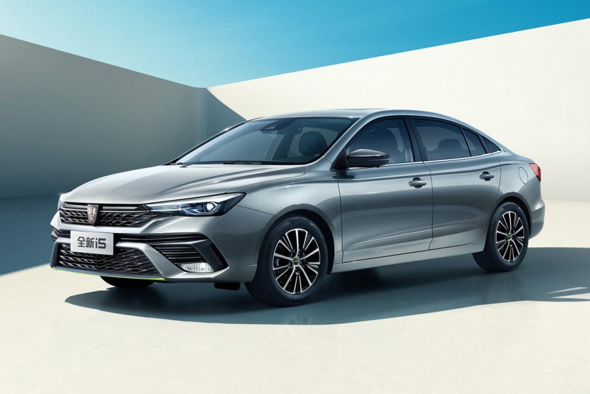 Обновлен массовый седан Roewe i5 Обновлен массовый седан Roewe i5