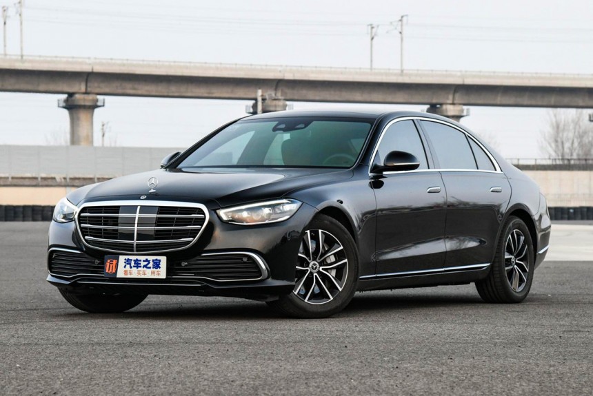 Новый Mercedes-Benz S 400 L: младшая бензиновая версия Новый Mercedes-Benz S 400 L: младшая бензиновая версия