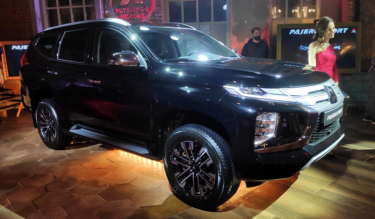 Обновленный Mitsubishi Pajero Sport: цены в России