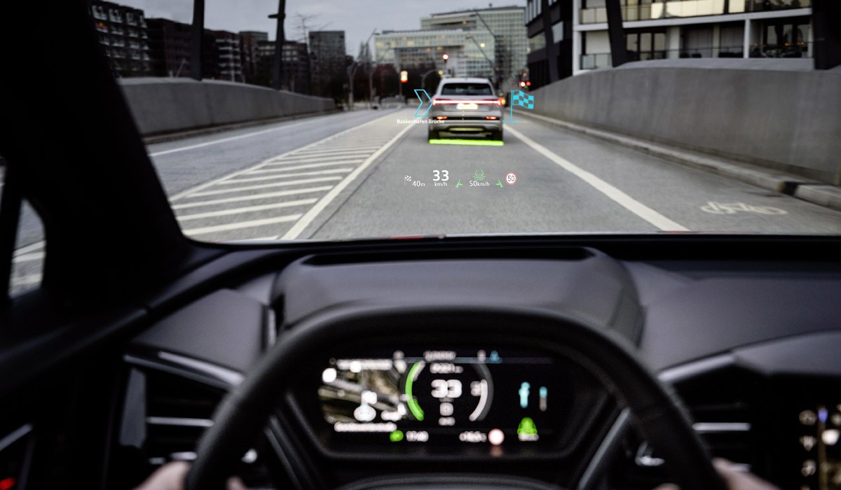 Кроссовер Audi Q4 e-tron начали рассекречивать с интерьера Кроссовер Audi Q4 e-tron начали рассекречивать с интерьера