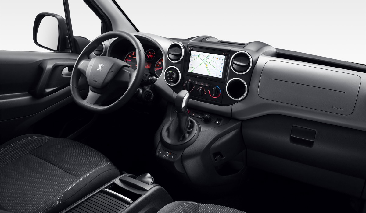 Пассажирский Peugeot Partner Crossway для России: цены Пассажирский Peugeot Partner Crossway для России: цены