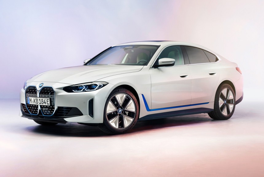 Электрический лифтбек BMW i4 показан в серийном виде Электрический лифтбек BMW i4 показан в серийном виде