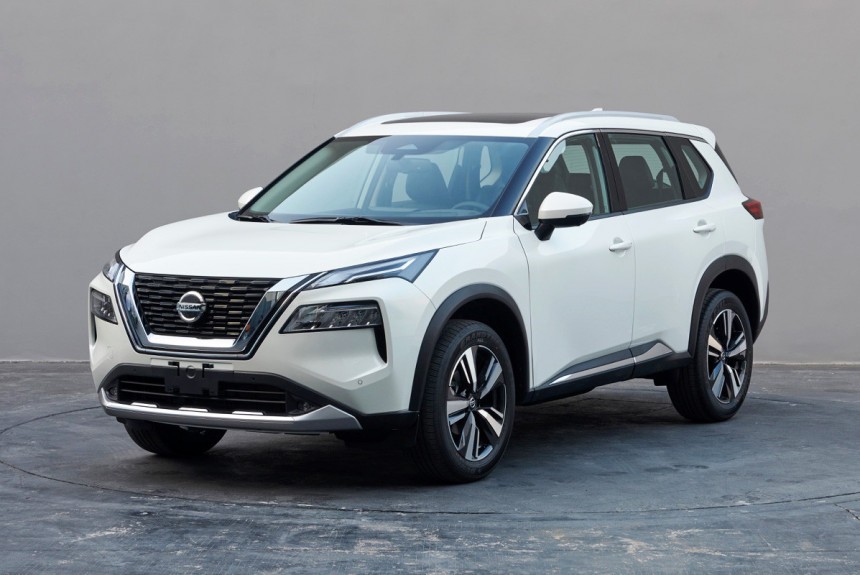 Новый Nissan X-Trail будет иметь трехцилиндровый турбомотор