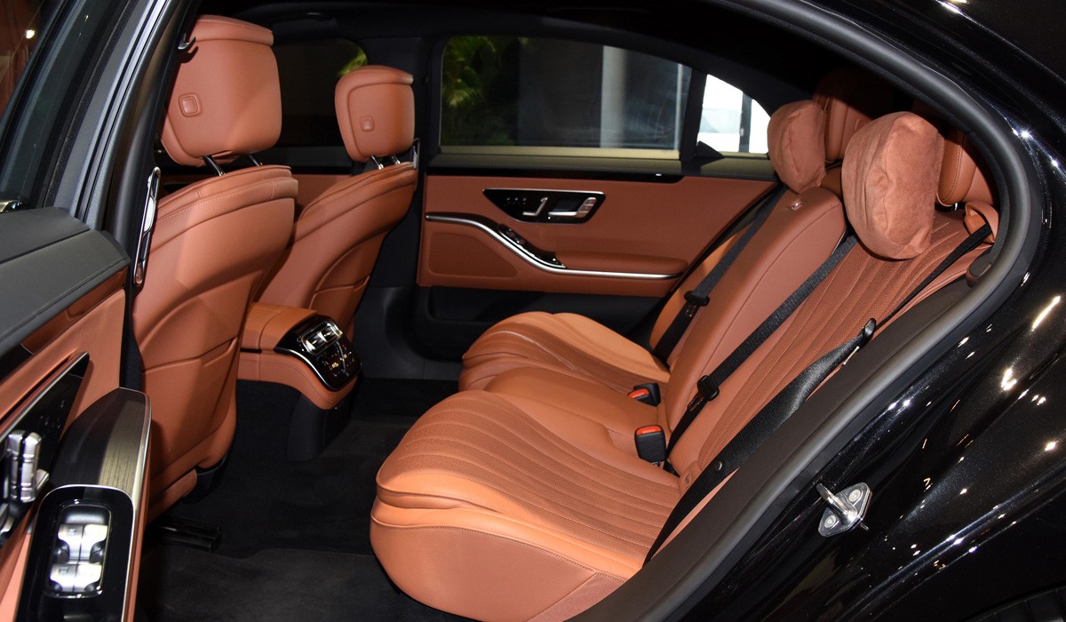 Новый Mercedes-Benz S 400 L: младшая бензиновая версия Новый Mercedes-Benz S 400 L: младшая бензиновая версия