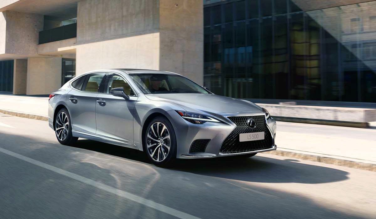 Обновленный седан Lexus LS: цены в России Обновленный седан Lexus LS: цены в России