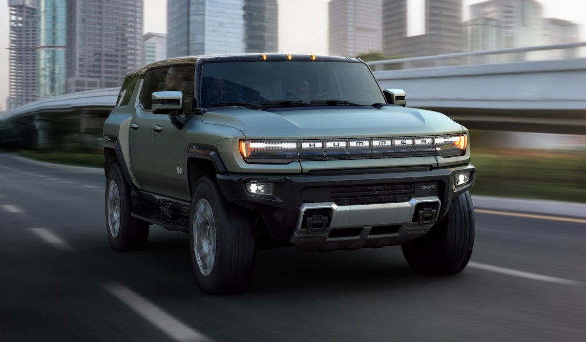 Внедорожник GMC Hummer EV SUV составил компанию пикапу Внедорожник GMC Hummer EV SUV составил компанию пикапу