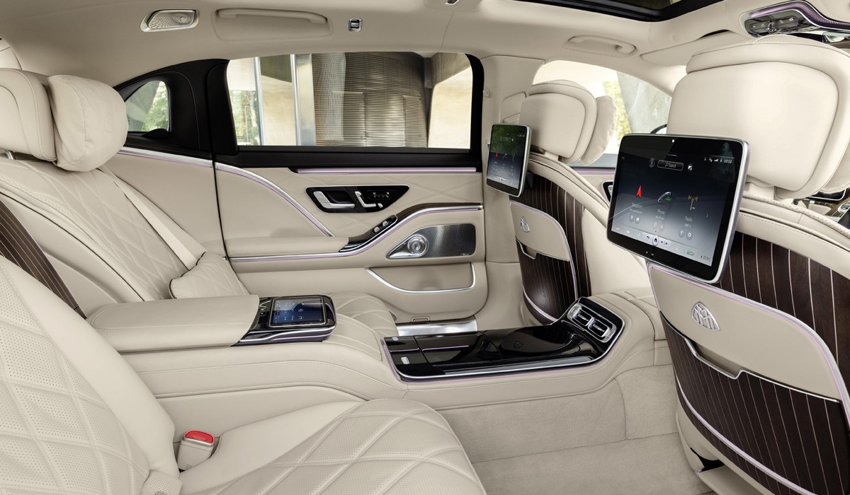 Новый Mercedes-Maybach S-класса: цены в России Новый Mercedes-Maybach S-класса: цены в России