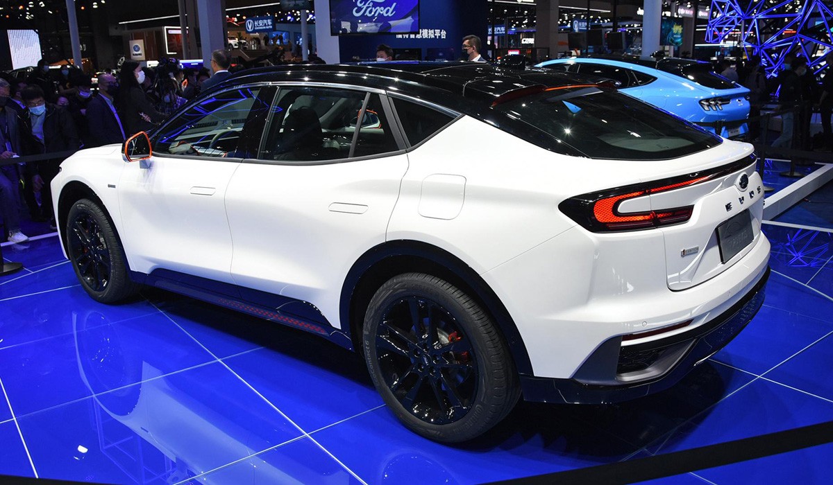 Новый кросс-лифтбек Ford Evos — наследник Mondeo