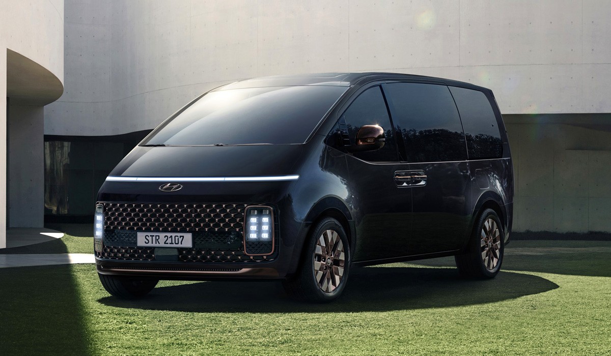 Новый минивэн Hyundai Staria: рассекречены все версии Новый минивэн Hyundai Staria: рассекречены все версии