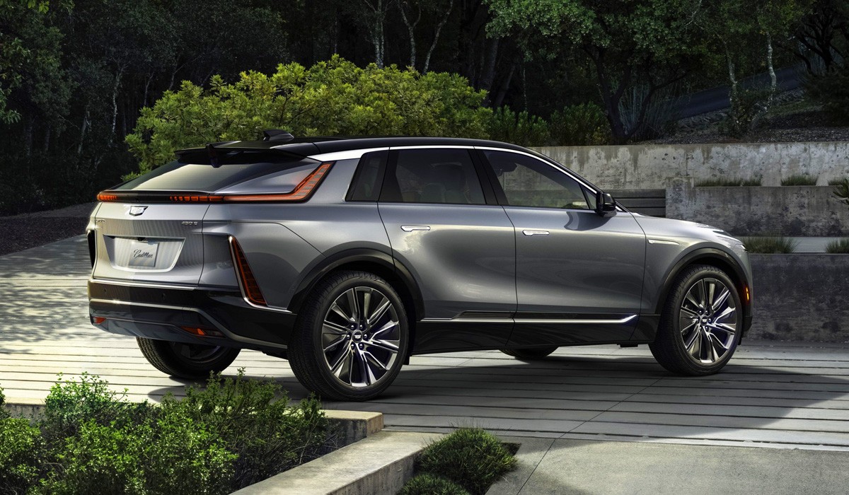 Представлен серийный электрический кроссовер Cadillac Lyriq Представлен серийный электрический кроссовер Cadillac Lyriq