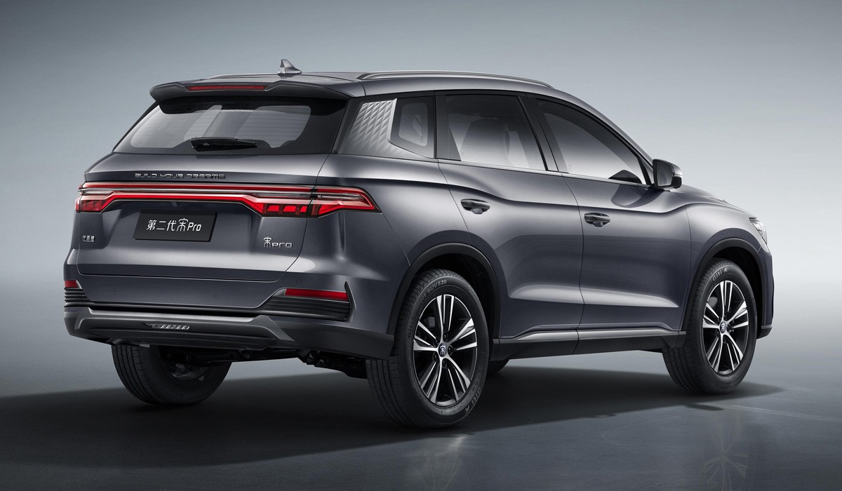 Рестайлинговый кроссовер BYD Song Pro почти избавился от приборов Рестайлинговый кроссовер BYD Song Pro почти избавился от приборов