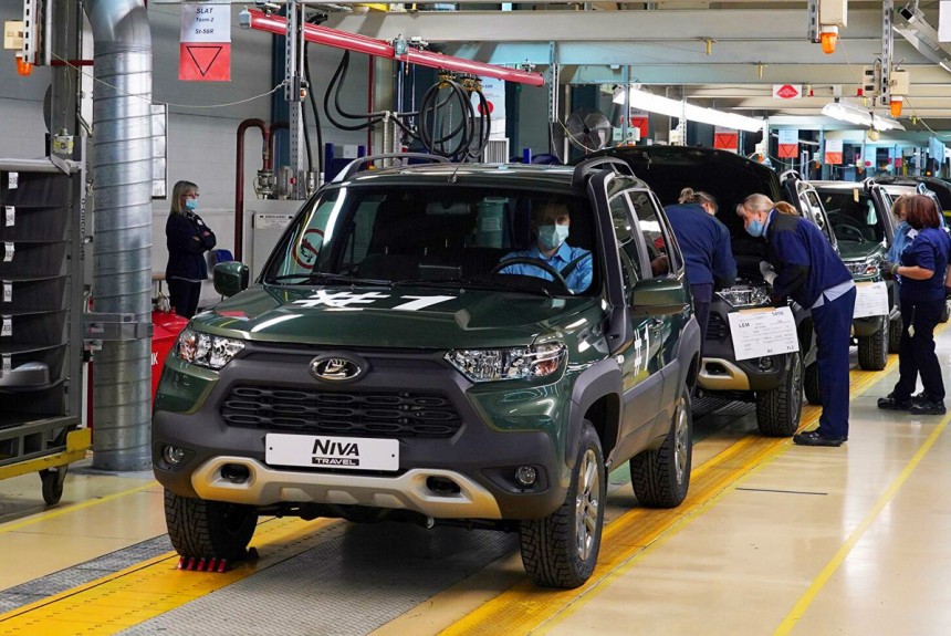 Нивы Travel и Legend будут выпускать на одном конвейере Нивы Travel и Legend будут выпускать на одном конвейере