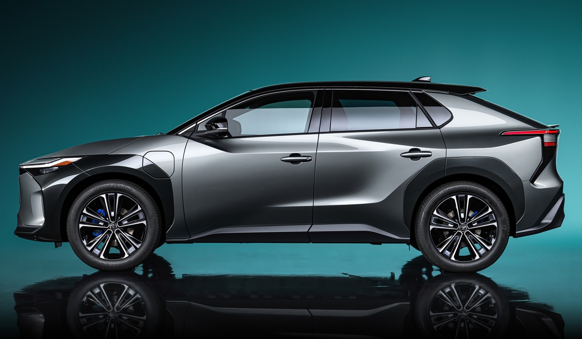 Кроссовер Toyota bZ4X откроет электрическую гамму компании Кроссовер Toyota bZ4X откроет электрическую гамму компании