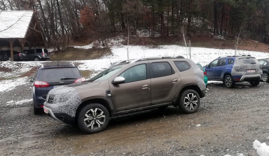 Будущий Logan-универсал подловили в камуфляже