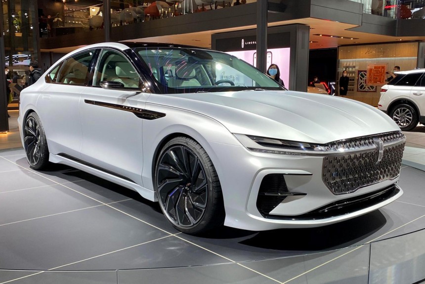 Lincoln Zephyr Reflection подтвердил приверженность марки седанам Lincoln Zephyr Reflection подтвердил приверженность марки седанам