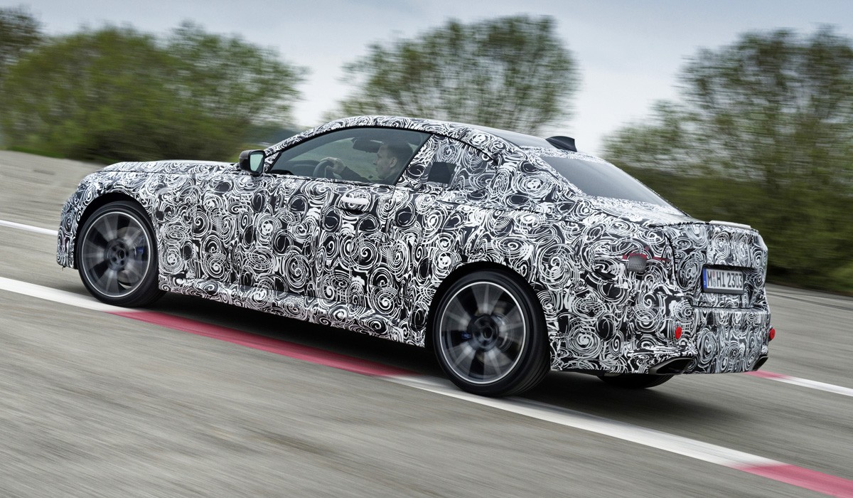 Купе BMW второй серии готовится к смене поколения