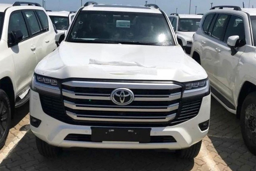 Новая Toyota Land Cruiser 300 перед премьерой: характеристики