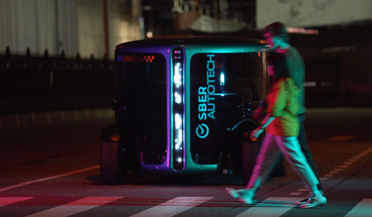 Сбер представил беспилотное такси ФЛИП