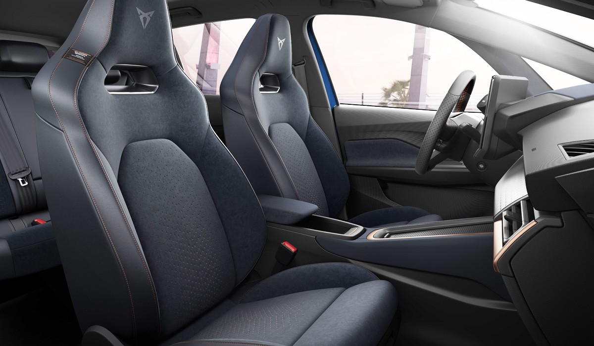 Серийный хэтчбек Cupra Born: драйверская версия ID.3 Серийный хэтчбек Cupra Born: драйверская версия ID.3