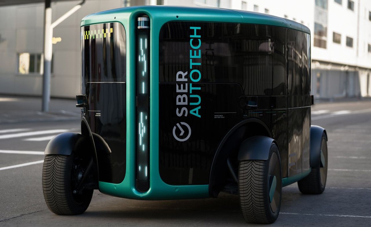 Сбер представил беспилотное такси ФЛИП