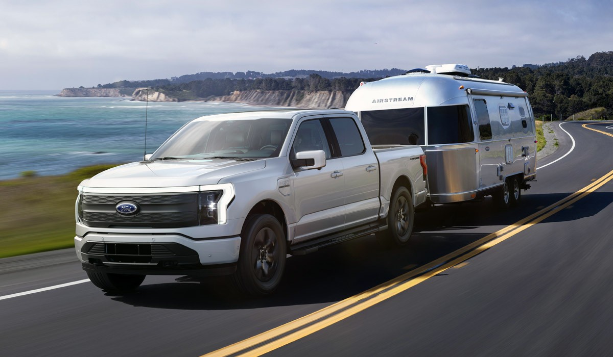 Молния: представлен электрический пикап Ford F-150 Lightning