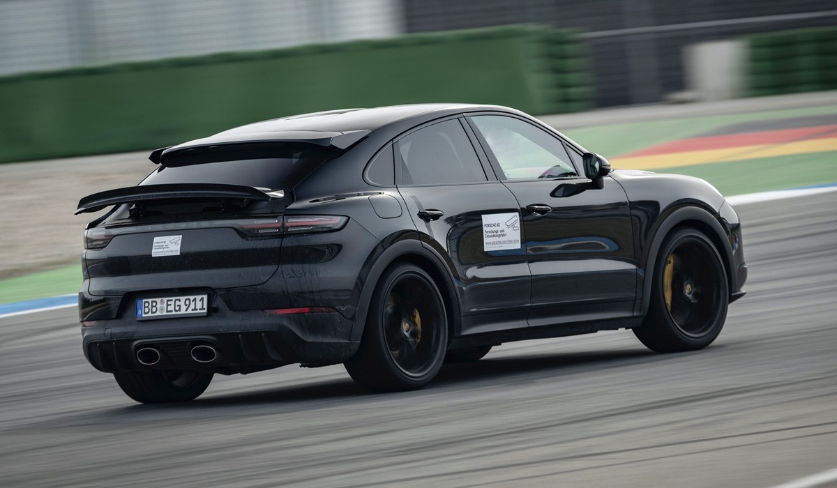На подходе самый динамичный и драйверский Porsche Cayenne