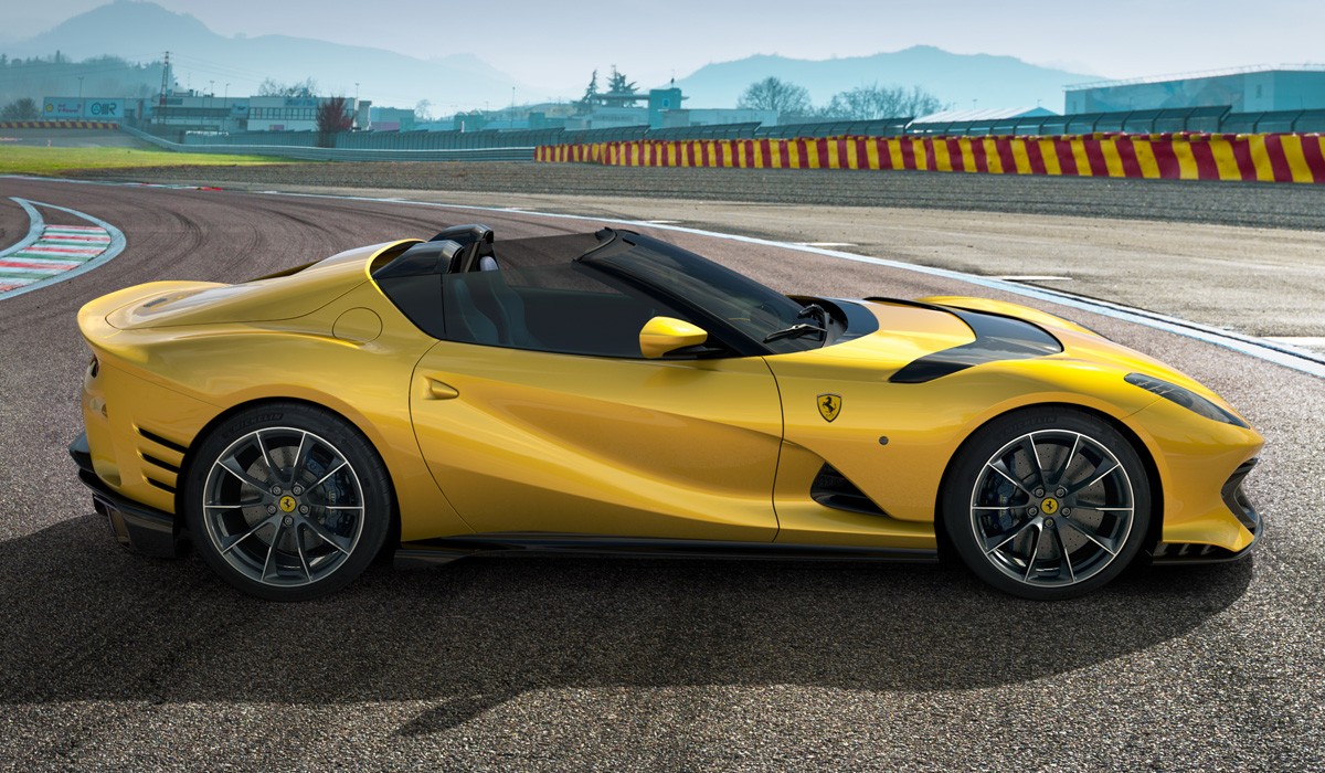 Новая Ferrari 812 Competizione: самый мощный V12 и передовое шасси Новая Ferrari 812 Competizione: самый мощный V12 и передовое шасси