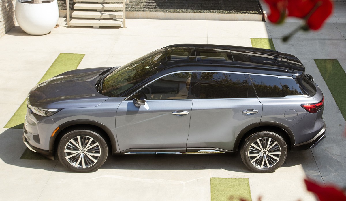 Представлен кроссовер Infiniti QX60 второго поколения Представлен кроссовер Infiniti QX60 второго поколения